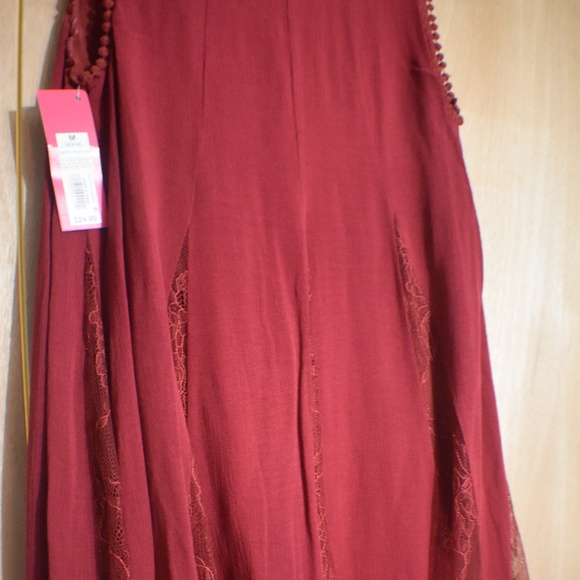 CABERNET RED SLEEVELESS DRESS - Picture 4 of 5